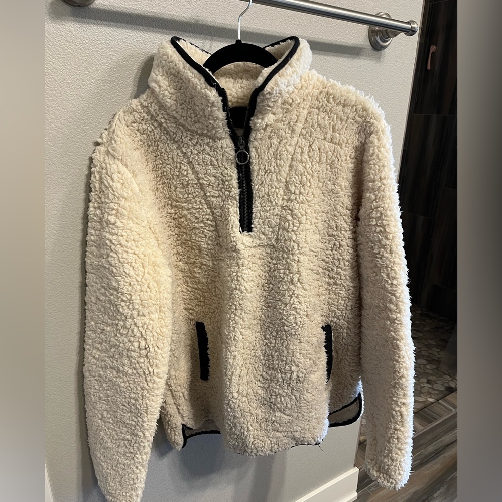 Thread & Supply Wubby Fleece Pullover, size small